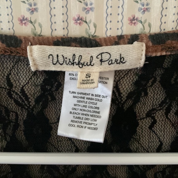 Size Small Racerback Tank - Picture 3 of 4